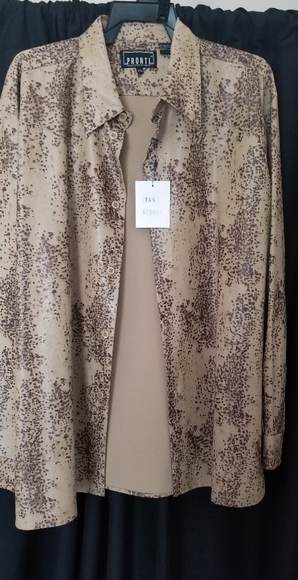 Men's Suit - Picture 2 of 5